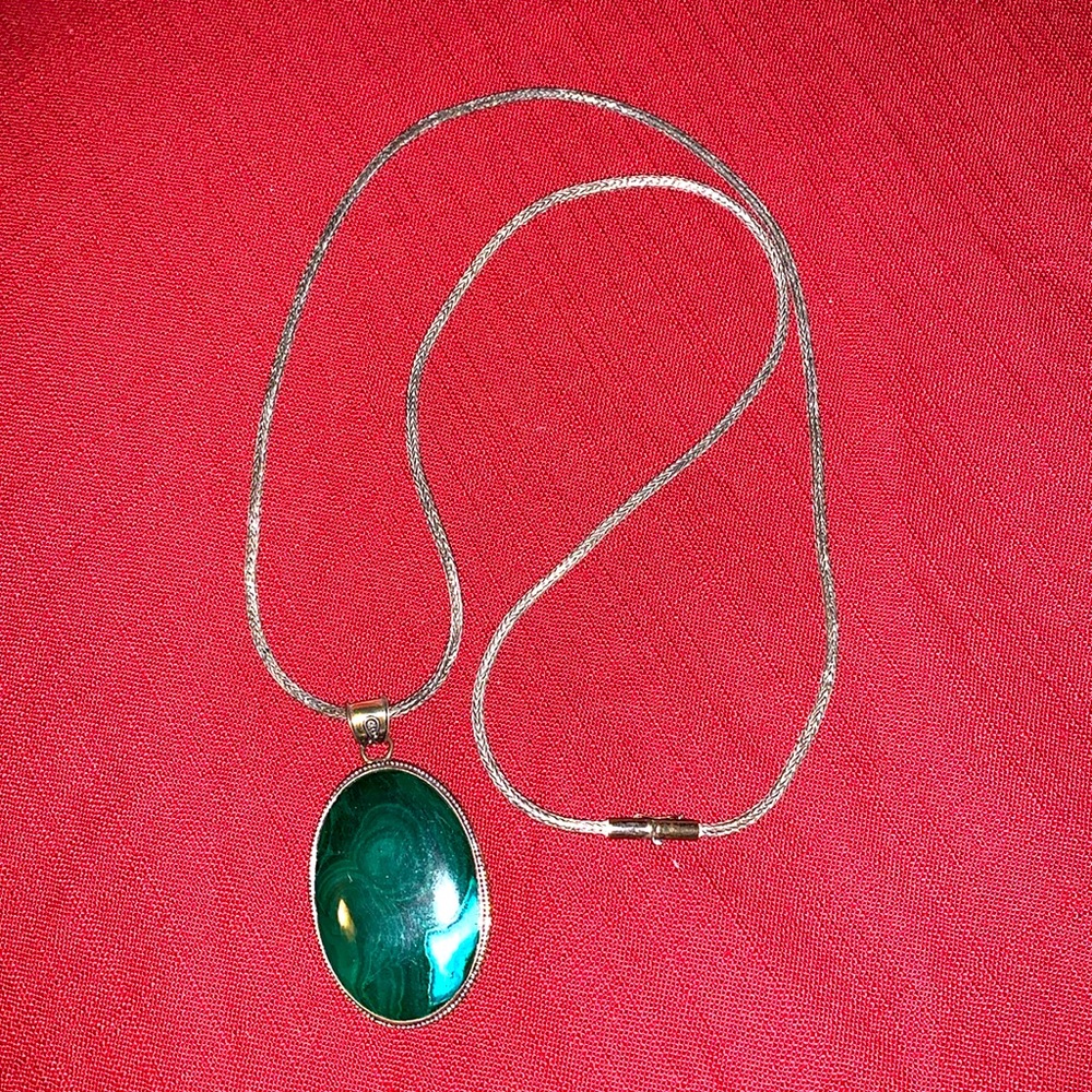 Vintage Stunning Sterling Silver And Malachite Necklace